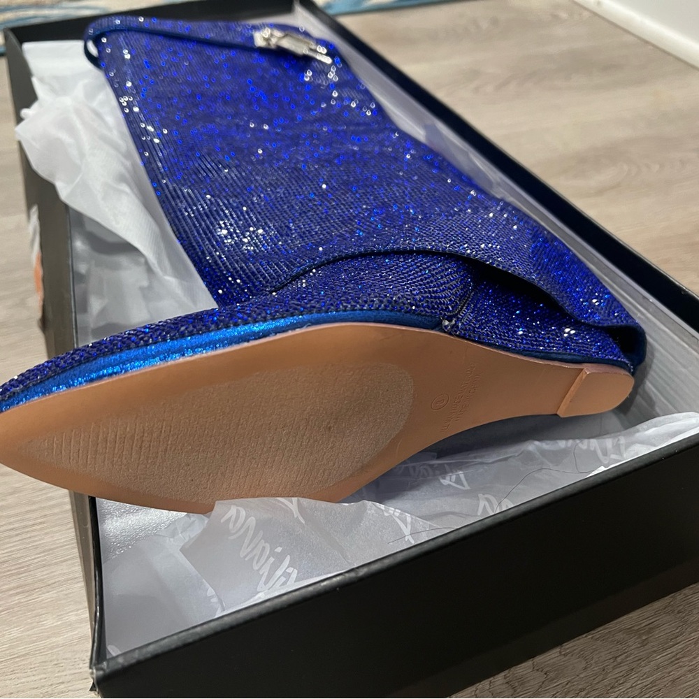 Rhinestone lock boots